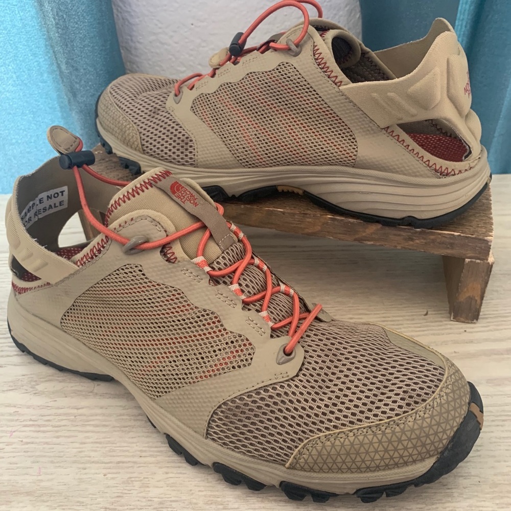 The North Face Shoes Men’s Sz9